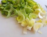 A picture of step 6 of Leek and Cheese Muffins.