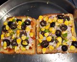 A picture of step 3 of Cheesy Bread Pizza.