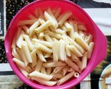 Kolbászos lecsós penne🍅🧄🧀🫑🧅 recept fázis 2 fotója