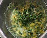 A picture of step 2 of Moringa Palak Thepla.