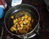 A picture of step 3 of Lilva Stuff Aloo Dhokli.