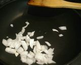 A picture of step 3 of Bhindi Fry.