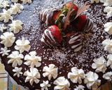Foto del paso 6 de la receta: Selva negra de vainilla y frutilla