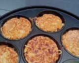 Foto langkah ke 3 dari resep 69.Pizza/Martabak mie.