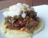 Foto del paso 9 de la receta: Arepa🍘 de queso🧀 con hamburguesa de lentejas y salteado de acelgas🌿