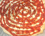 Foto del paso 1 de la receta: Pizza con quesitos, de Mar y Tierra