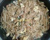 Foto langkah ke 5 dari resep Kwetiau sederhana.