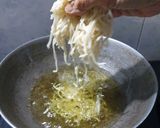 A picture of step 3 of Chinese Bhel.