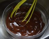 Une image de l'étape 2 de Fondue tutti frutti au chocolat et noix.