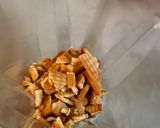 पारले जी बिस्कुट आइसक्रीम (Parle G biscuits icecream recipe in Hindi) रेसिपी चरण 1 फोटो