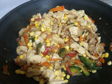 Vegetales salteados con pollo