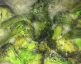 A picture of step 3 of Steam, Fried Broccoli#themechallenge.