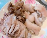 Hình bước làm 1 của món #buasangvietBún bò, thịt chân giò, móng giò