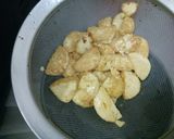 Foto langkah ke 2 dari resep Udang dan tofu goreng mentega.