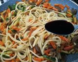 A picture of step 5 of Spaghetti with Stir-Fried Vegetables and Soy Sauce.