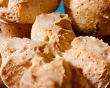 Foto del paso 8 de la receta: PANCITOS DE QUESO EN MUFFINERA (Tipo pan viral montaña rusa)
