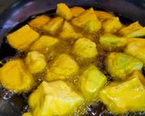 A picture of step 2 of Lauki Ke Pakode.