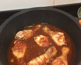 Foto del paso 3 de la receta: Muslos de pollo con salsa de anchoas y vinagre de módena