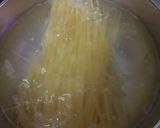 A picture of step 1 of Fettuccine Aglio e Olio.