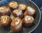 Une image de l'étape 12 de Roulés aux tomates fourrés à la brousse aux oignons de printemps.
