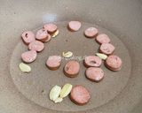 Foto langkah ke 2 dari resep Tumis Sosis Simple.