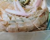 Foto langkah ke 2 dari resep Udang Ronggeng Kukus Simple.