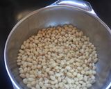 Foto del paso 1 de la receta: Fesols santa pau amb calamarsets i gambes