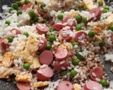 Foto del paso 5 de la receta Arroz frito con toque de salsa de soja y Tabasco