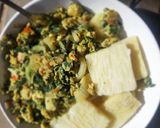 A picture of step 2 of Boiled yam with spinach fried egg.