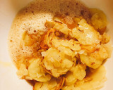 Foto del paso 5 de la receta: Tortilla de patatas con cebolla