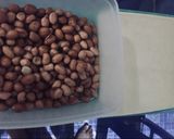 Foto langkah ke 1 dari resep 25•05•20 > Kacang Sembunyi KarameL by PapaO.