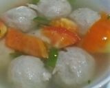 Foto langkah ke 2 dari resep Sup Bakso Super Simple.