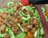 Foto langkah ke 4 dari resep Tumis Pare - Tidak Pahit.