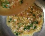 A picture of step 2 of Egg Paratha.