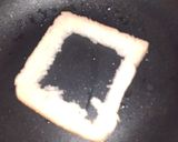 A picture of step 3 of Triangle bread bite.