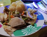 Foto del paso 4 de la receta: Filetes de merluza, menestra de verduras, papas y coliflor 🐠🥗