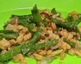 Foto langkah ke 6 dari resep Tumis Buncis Ayam Cacah ala Subi 🥰.