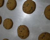 Foto langkah ke 9 dari resep Chocochip Cookies Famous Amos.