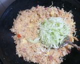 Foto langkah ke 5 dari resep Nasi Goreng Mawut.