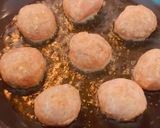 Foto del paso 3 de la receta: Albóndigas en salsa de almendra 🧄🍞🧅