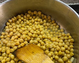 Foto del paso 6 de la receta: Guisado de garbanzos con acelgas muy rápido