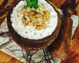 A picture of step 3 of Kashmiri 'Kashur Muĵi Cxueţ': Walnuts & Radish Chutney.