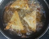A picture of step 2 of Mutton mince samosa.