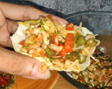 हेल्दी स्प्राऊट अँड व्हेजी टाकोज (Healthy Sprouts And Veggie Tacos Recipe In Marathi) रेसिपी स्टेप 4 फोटो 