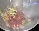 Foto langkah ke 5 dari resep Pepes Jamur campuran.