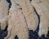 Foto del paso 2 de la receta: Milanesas de pescado (sin complicaciones) y hojas de espinaca