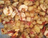 Foto langkah ke 4 dari resep Sambal kentang udang.