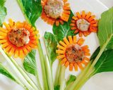 Hình bước làm 2 của món Hoa đồng tiền bằng thịt
