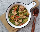Foto langkah ke 3 dari resep Tumis Ayam Sayur.