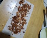 Gambar langkah 3 resipi Popia Gulung Serondeng.